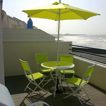 Plage De Jade